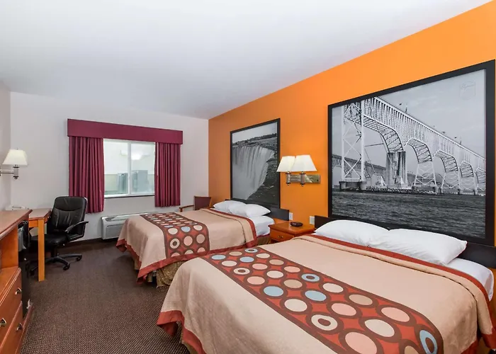 Super 8 By Wyndham Salina